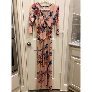 Floral dress (Lara Brand)